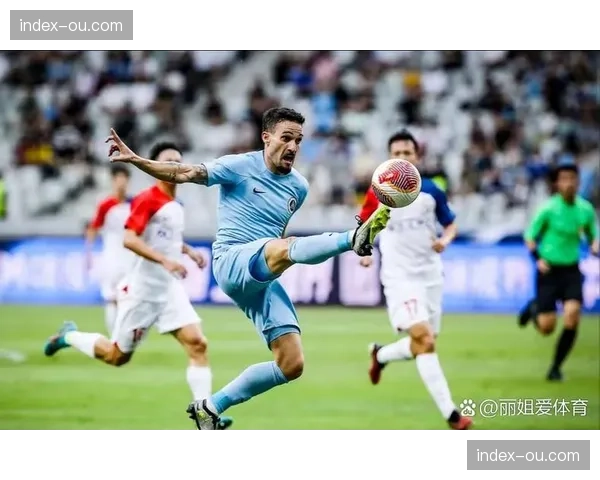 焦点战：上海申花1-0力克上海海港，马莱莱制胜球引发争议