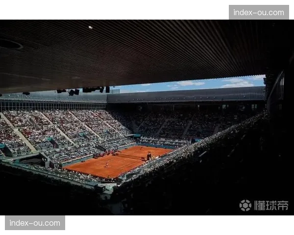 马德里公开赛宣布，2026年赛事将启用全新的可开合屋顶球场